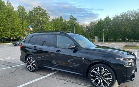 BMW X7, 2023 год, 14 000 000 рублей, 3 фотография