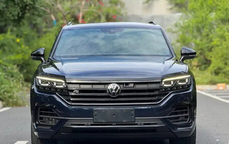 Volkswagen Touareg III, 2022 год, 4 920 013 рублей, 2 фотография