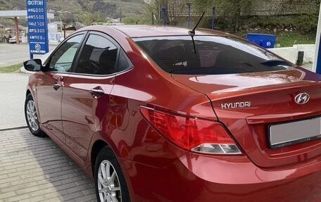 Hyundai Solaris II рестайлинг, 2015 год, 1 120 000 рублей, 10 фотография