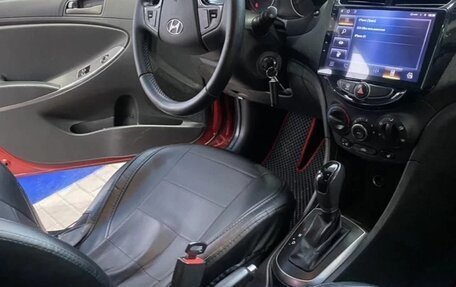 Hyundai Solaris II рестайлинг, 2015 год, 1 120 000 рублей, 6 фотография