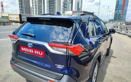 Toyota RAV4, 2020 год, 3 699 000 рублей, 5 фотография