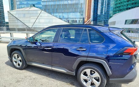 Toyota RAV4, 2020 год, 3 699 000 рублей, 8 фотография