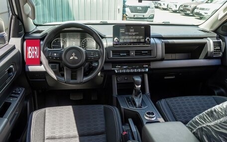 Mitsubishi L200, 2024 год, 4 680 000 рублей, 6 фотография