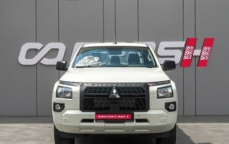 Mitsubishi L200, 2024 год, 4 680 000 рублей, 3 фотография