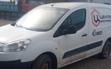 Peugeot Partner II рестайлинг 2, 2013 год, 600 000 рублей, 2 фотография