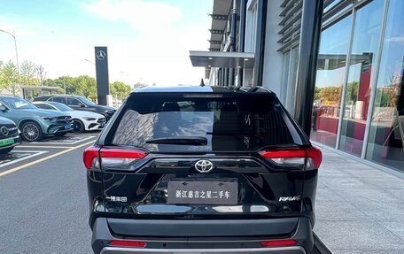 Toyota RAV4, 2022 год, 2 200 000 рублей, 4 фотография
