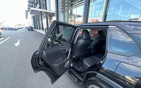 Toyota RAV4, 2022 год, 2 200 000 рублей, 20 фотография