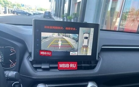 Toyota RAV4, 2022 год, 2 200 000 рублей, 11 фотография