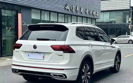 Volkswagen Tiguan II, 2022 год, 2 380 013 рублей, 6 фотография