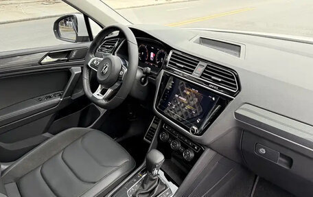 Volkswagen Tiguan II, 2021 год, 1 870 013 рублей, 23 фотография