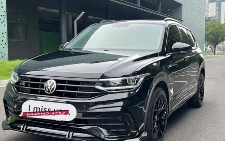 Volkswagen Tiguan II, 2022 год, 1 920 013 рублей, 3 фотография