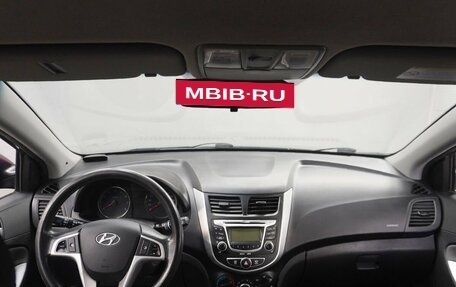 Hyundai Solaris II рестайлинг, 2012 год, 750 000 рублей, 12 фотография