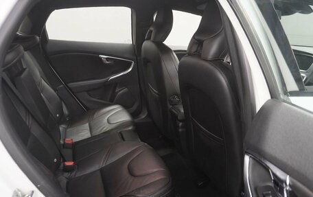 Volvo V40 Cross Country I, 2016 год, 1 823 000 рублей, 10 фотография