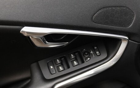 Volvo V40 Cross Country I, 2016 год, 1 823 000 рублей, 12 фотография