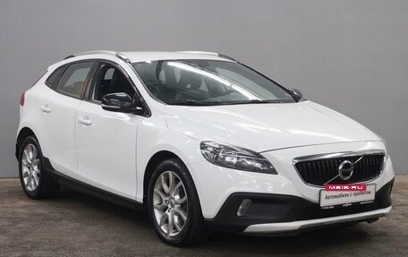 Volvo V40 Cross Country I, 2016 год, 1 823 000 рублей, 3 фотография