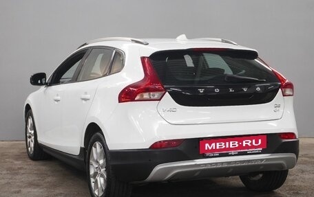 Volvo V40 Cross Country I, 2016 год, 1 823 000 рублей, 7 фотография