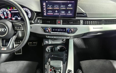Audi A4, 2021 год, 4 050 000 рублей, 11 фотография