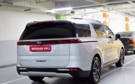 KIA Carnival, 2021 год, 2 347 030 рублей, 3 фотография