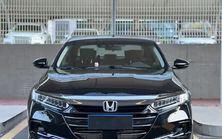 Honda Accord IX рестайлинг, 2022 год, 1 800 000 рублей, 2 фотография