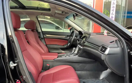 Honda Accord IX рестайлинг, 2022 год, 1 800 000 рублей, 11 фотография