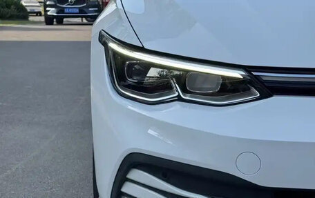 Volkswagen Golf VIII, 2022 год, 1 550 027 рублей, 3 фотография