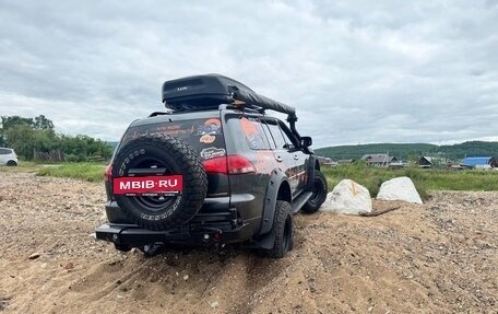 Mitsubishi Pajero Sport II рестайлинг, 2013 год, 3 000 000 рублей, 3 фотография
