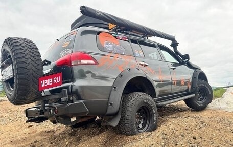 Mitsubishi Pajero Sport II рестайлинг, 2013 год, 3 000 000 рублей, 6 фотография