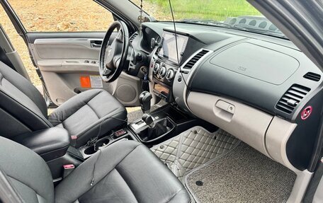 Mitsubishi Pajero Sport II рестайлинг, 2013 год, 3 000 000 рублей, 27 фотография