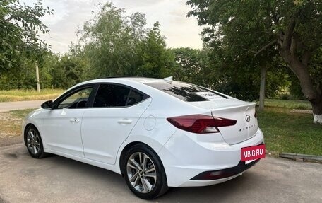 Hyundai Elantra VI рестайлинг, 2019 год, 1 850 000 рублей, 4 фотография