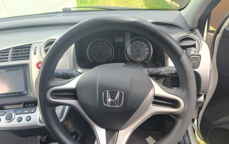 Honda Stream II, 2011 год, 1 370 000 рублей, 15 фотография