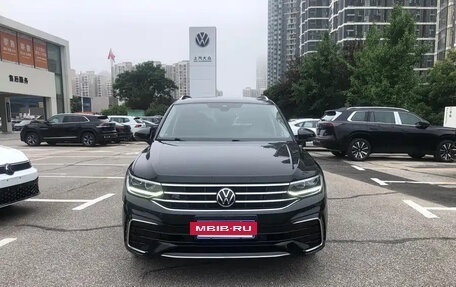 Volkswagen Tiguan II, 2022 год, 2 290 027 рублей, 2 фотография