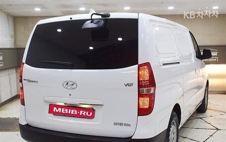 Hyundai Grand Starex Grand Starex I рестайлинг 2, 2021 год, 1 940 010 рублей, 3 фотография