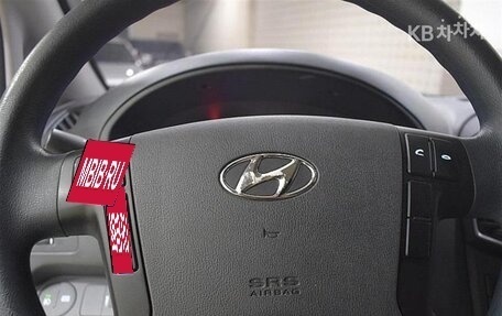 Hyundai Grand Starex Grand Starex I рестайлинг 2, 2021 год, 1 940 010 рублей, 14 фотография