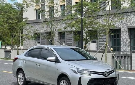 Toyota Vios III, 2022 год, 1 220 000 рублей, 3 фотография