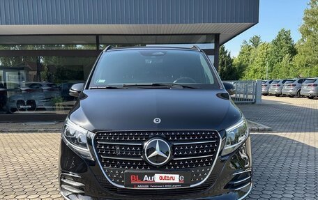 Mercedes-Benz V-Класс, 2025 год, 14 600 000 рублей, 2 фотография