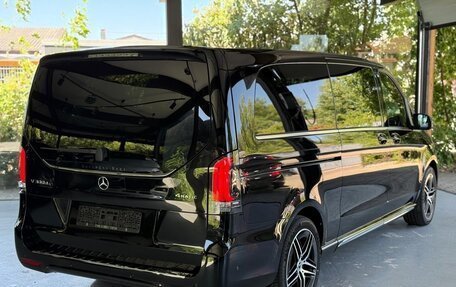 Mercedes-Benz V-Класс, 2025 год, 16 200 000 рублей, 4 фотография