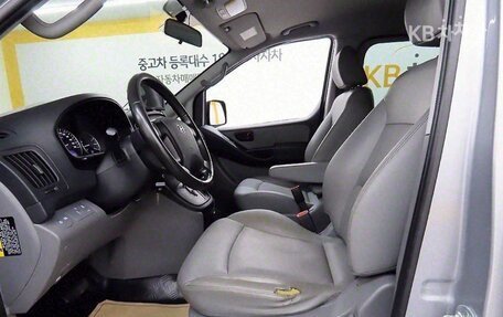 Hyundai Grand Starex Grand Starex I рестайлинг 2, 2021 год, 1 940 010 рублей, 5 фотография