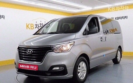 Hyundai Grand Starex Grand Starex I рестайлинг 2, 2021 год, 1 940 010 рублей, 2 фотография