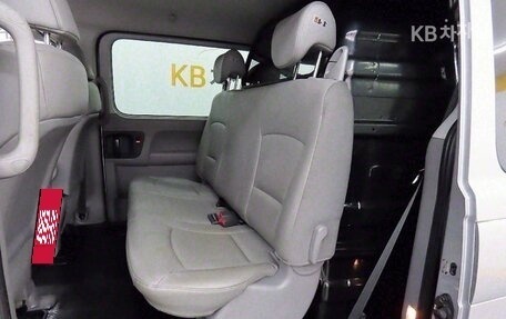 Hyundai Grand Starex Grand Starex I рестайлинг 2, 2021 год, 1 940 010 рублей, 6 фотография