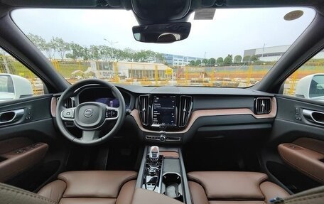 Volvo XC60 II, 2022 год, 2 850 333 рублей, 7 фотография