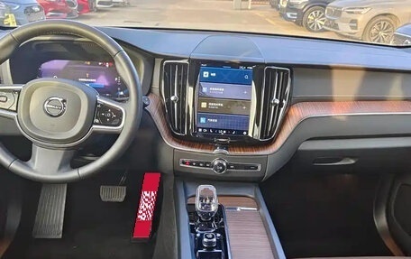 Volvo XC60 II, 2022 год, 3 720 001 рублей, 13 фотография