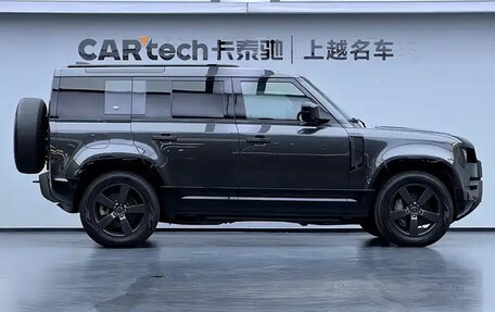 Land Rover Defender II, 2022 год, 8 221 755 рублей, 6 фотография