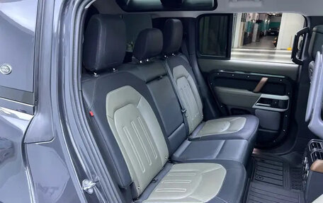 Land Rover Defender II, 2022 год, 8 221 755 рублей, 18 фотография
