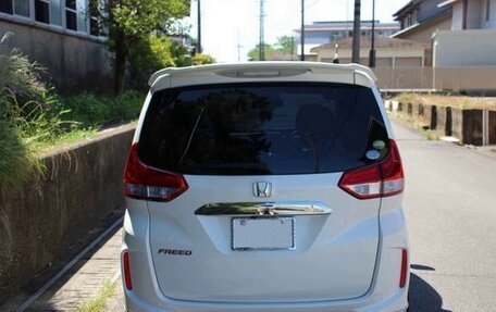Honda Freed II, 2019 год, 1 094 000 рублей, 4 фотография
