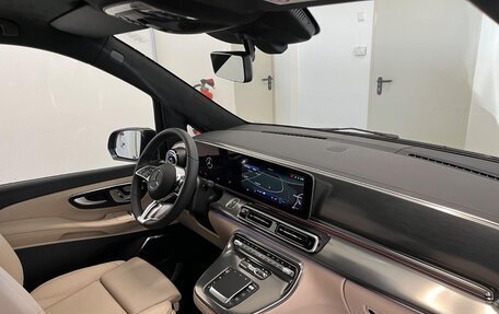 Mercedes-Benz V-Класс, 2025 год, 17 500 000 рублей, 15 фотография