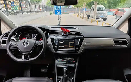 Volkswagen Touran III, 2021 год, 1 510 027 рублей, 8 фотография