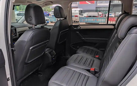Volkswagen Touran III, 2021 год, 1 510 027 рублей, 14 фотография