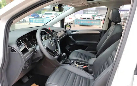Volkswagen Touran III, 2021 год, 1 510 027 рублей, 7 фотография
