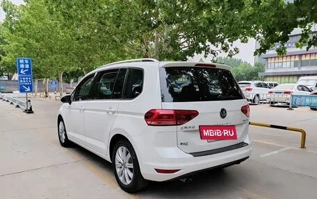 Volkswagen Touran III, 2021 год, 1 510 027 рублей, 6 фотография