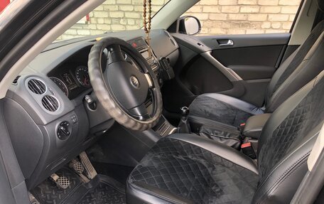 Volkswagen Tiguan I, 2009 год, 980 000 рублей, 3 фотография